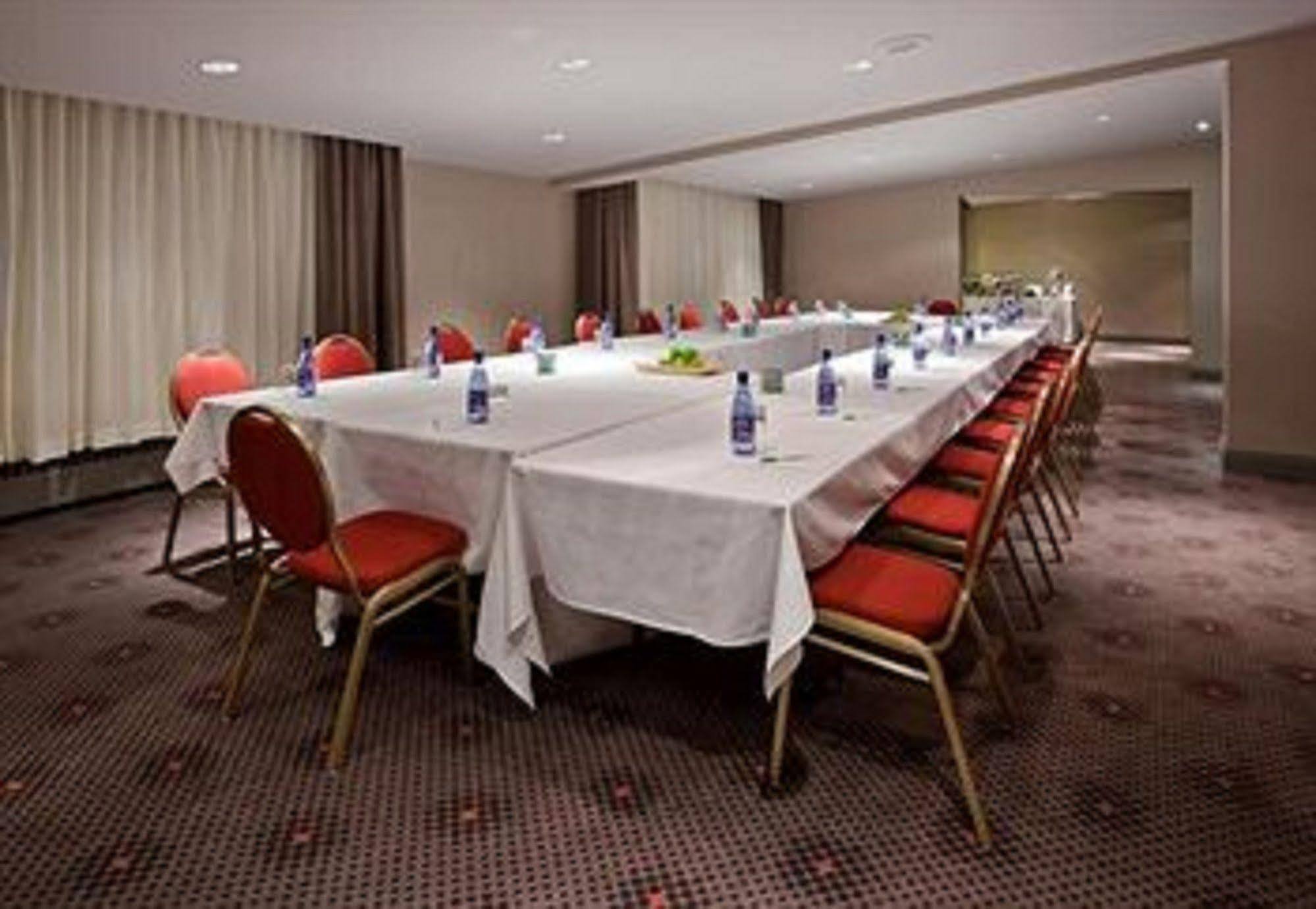 Holiday Inn Toronto Airport East By Ihg Business bild